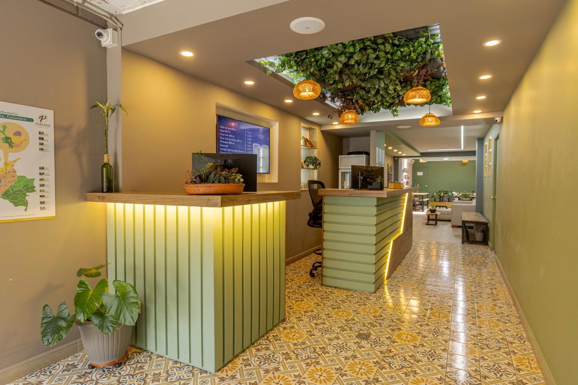 Poblado Guest House Меделин Екстериор снимка