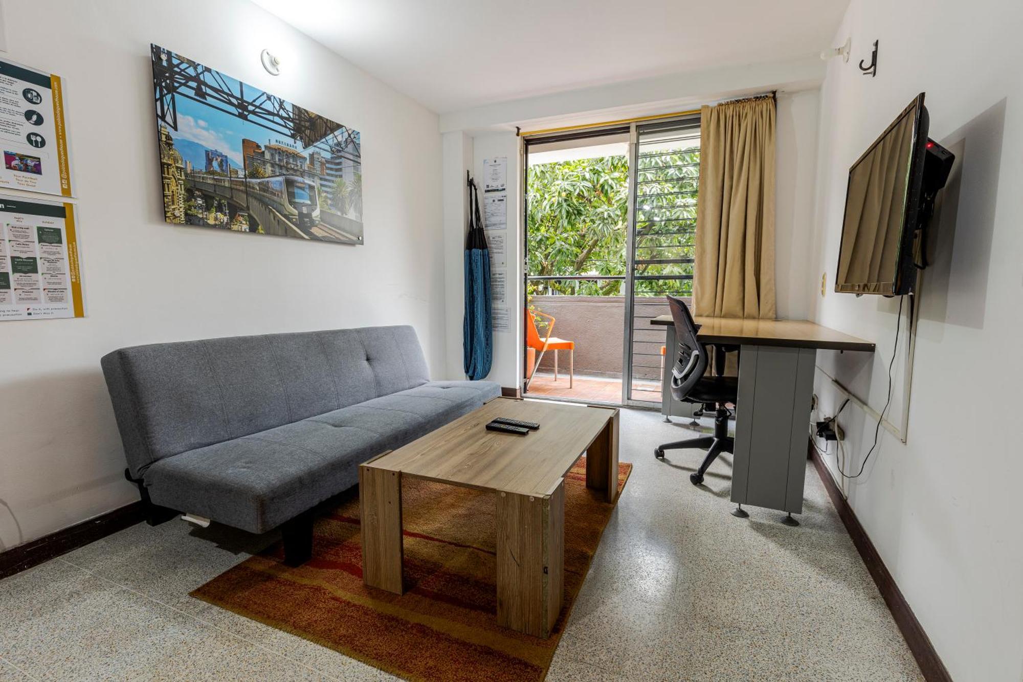 Poblado Guest House Меделин Екстериор снимка